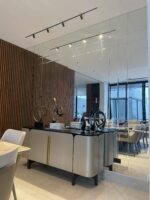 Espejos para pared (Mirrorwall) - Espejos y muebles de lujo Woodlass Ecuador
